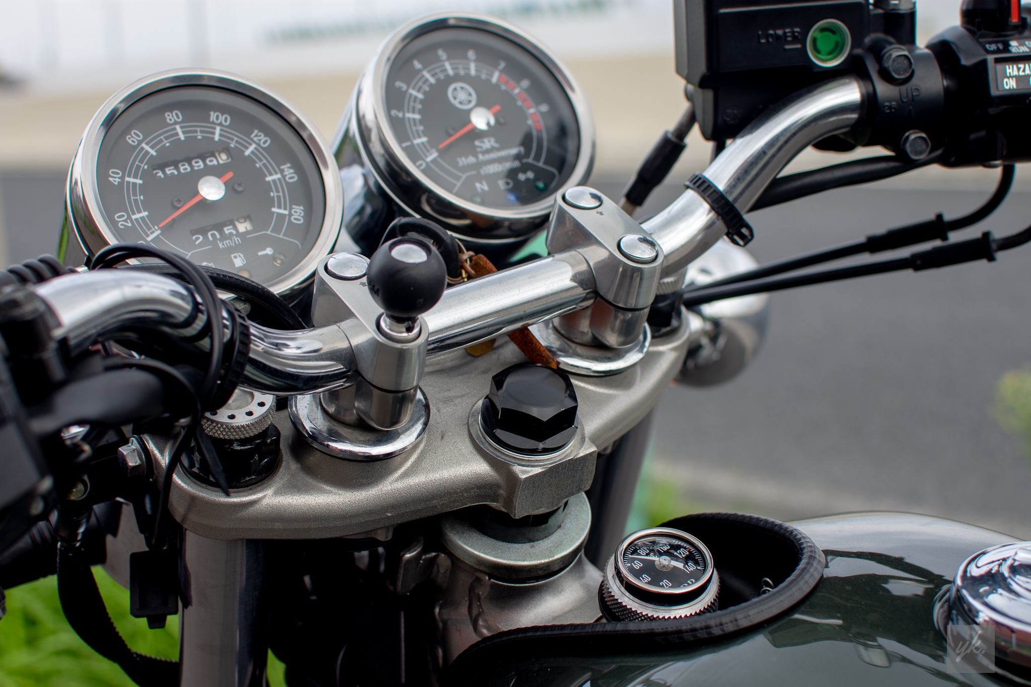 SR400にRR油温計をつけてみました。｜yoku-mono MotorcycleBicycle Diary