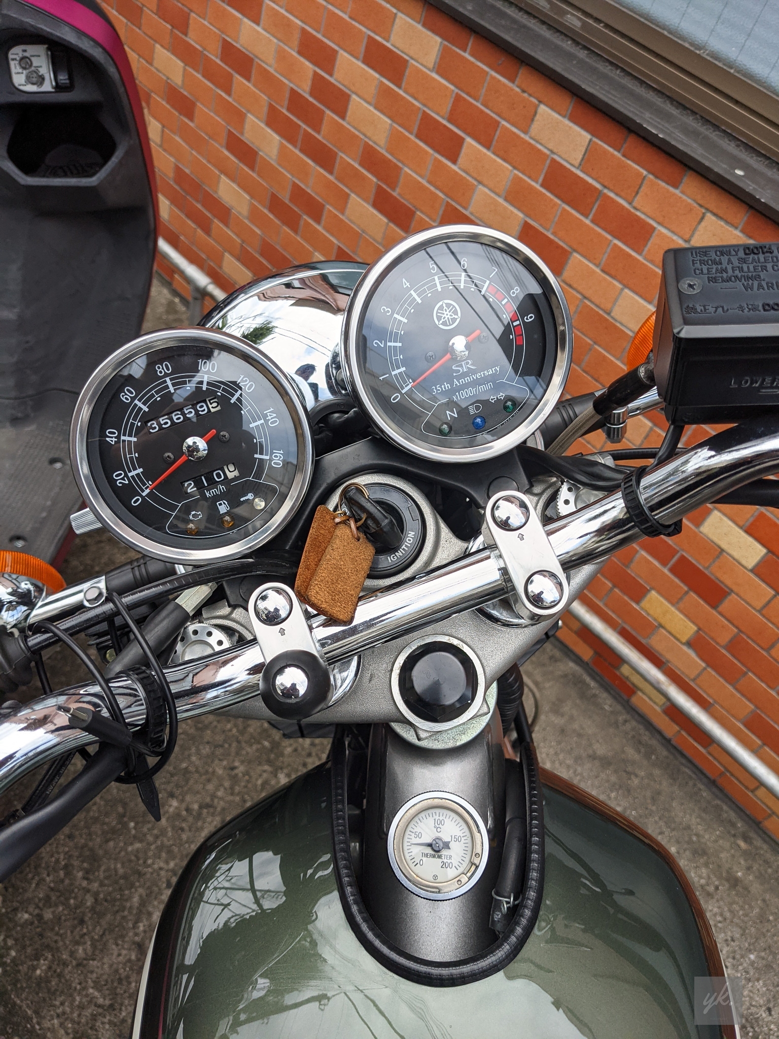SR400にRR油温計をつけてみました。｜yoku-mono Motorcycle&Bicycle Diary